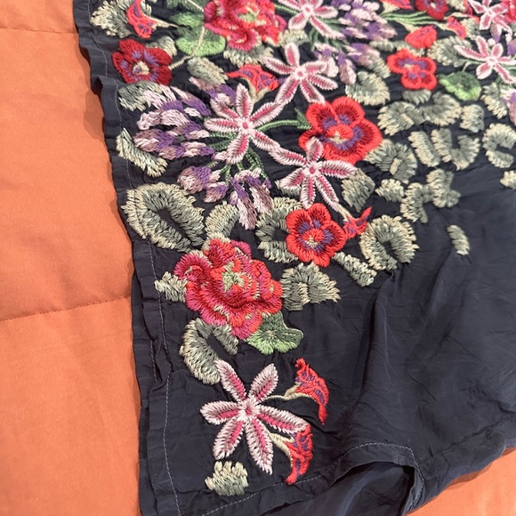 Johnny Was Black Floral Embroidered Blouse - Picture 2 of 6